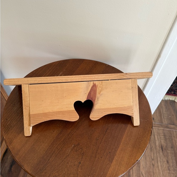 Wood Heart Cutout Shelf 18” Light Brown Cottagecore Farmhouse - Picture 5 of 8